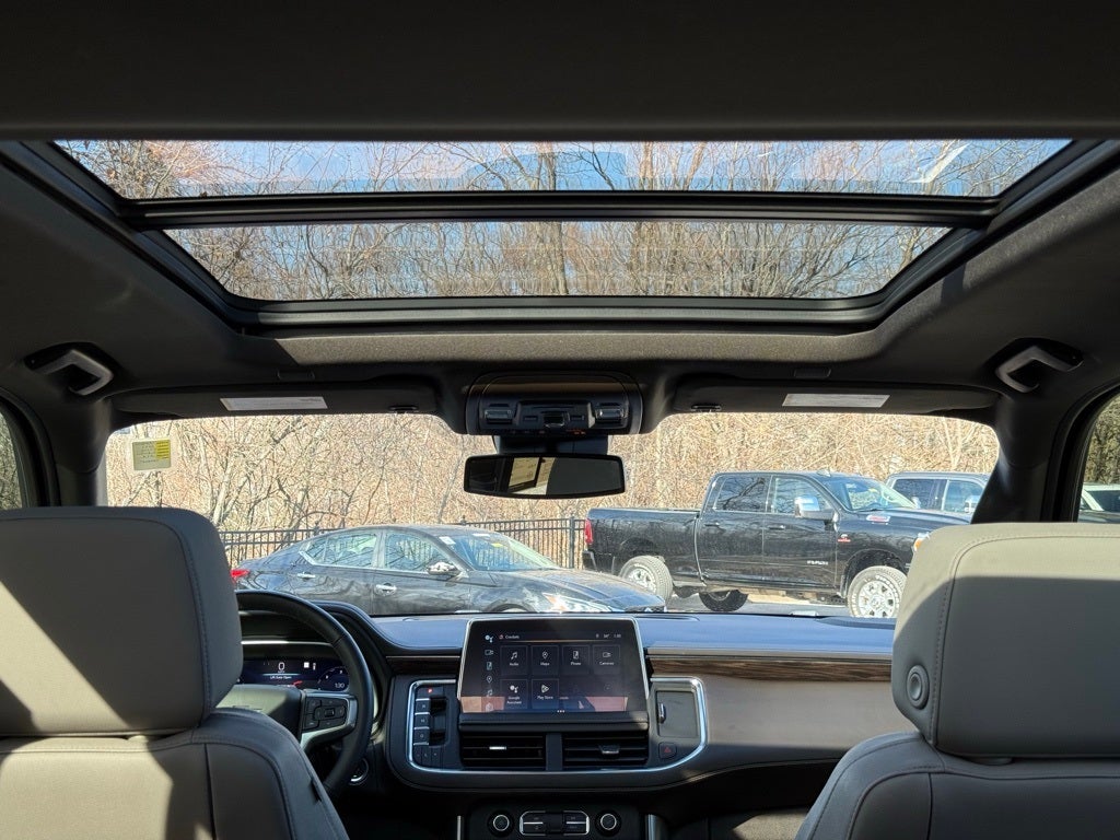 2023 Chevrolet Suburban Z71 2ND ROW BUCKET