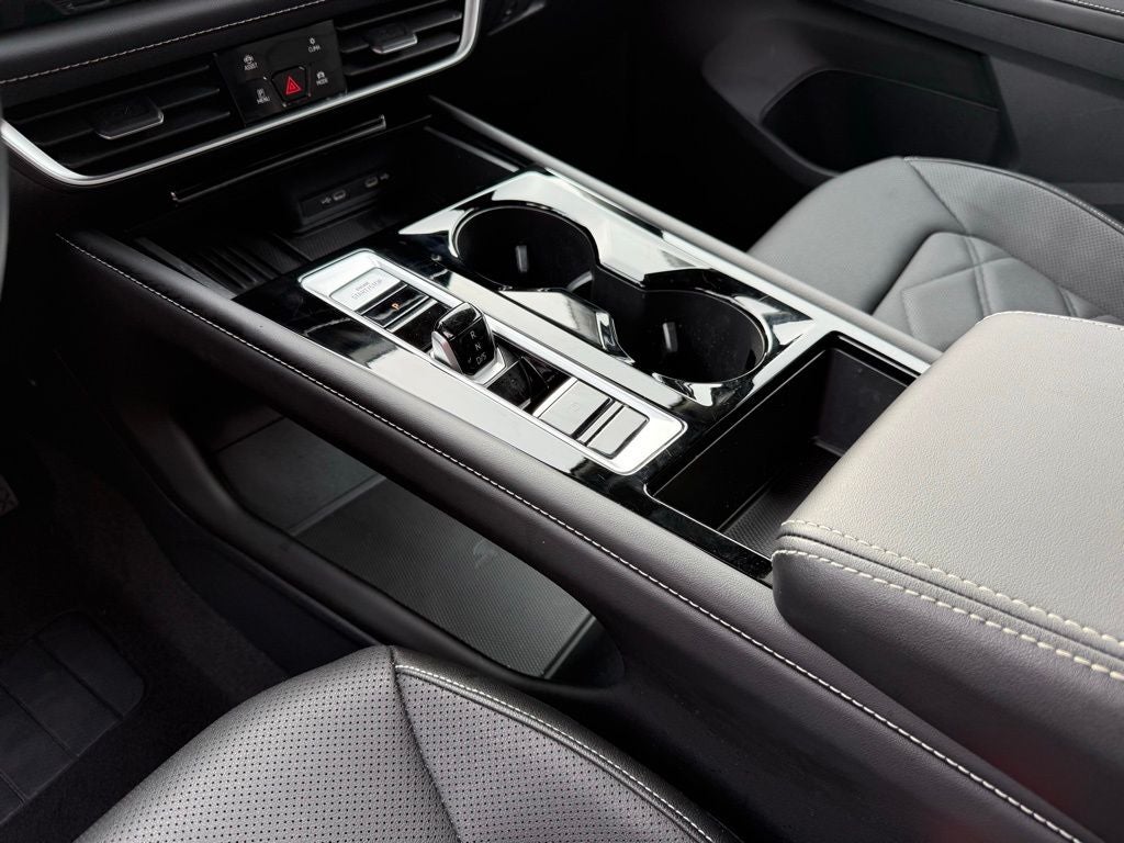 2025 Volkswagen Atlas 2.0T SE w/Technology ONE OWNER CAR FAX