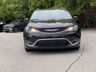 2018 Chrysler Pacifica Touring L - CLEAN CARFAX