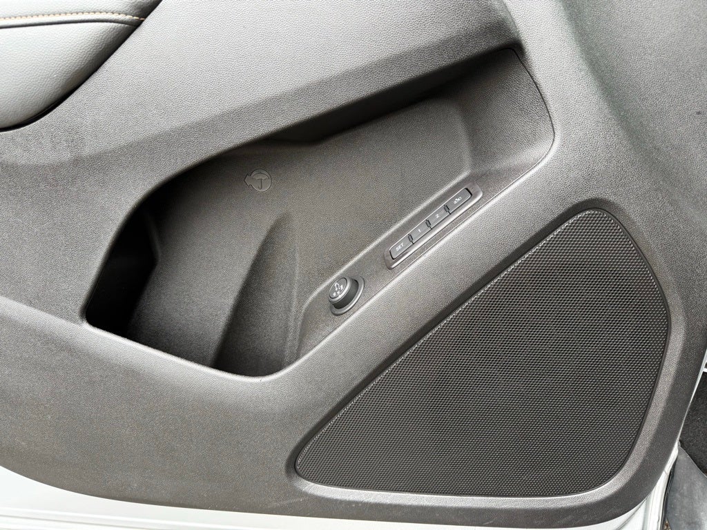 2018 Chevrolet Equinox Premier 1 OWNER / CLEAN CARFAX