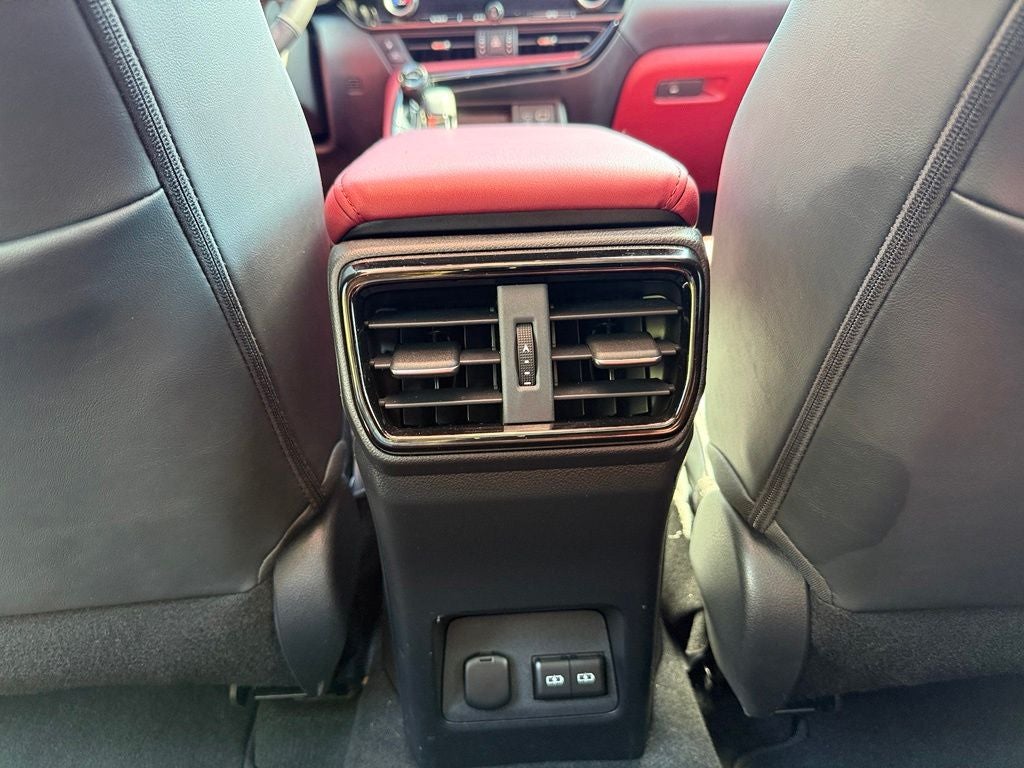 2025 Lexus NX 350h Luxury LIKE NEW!!