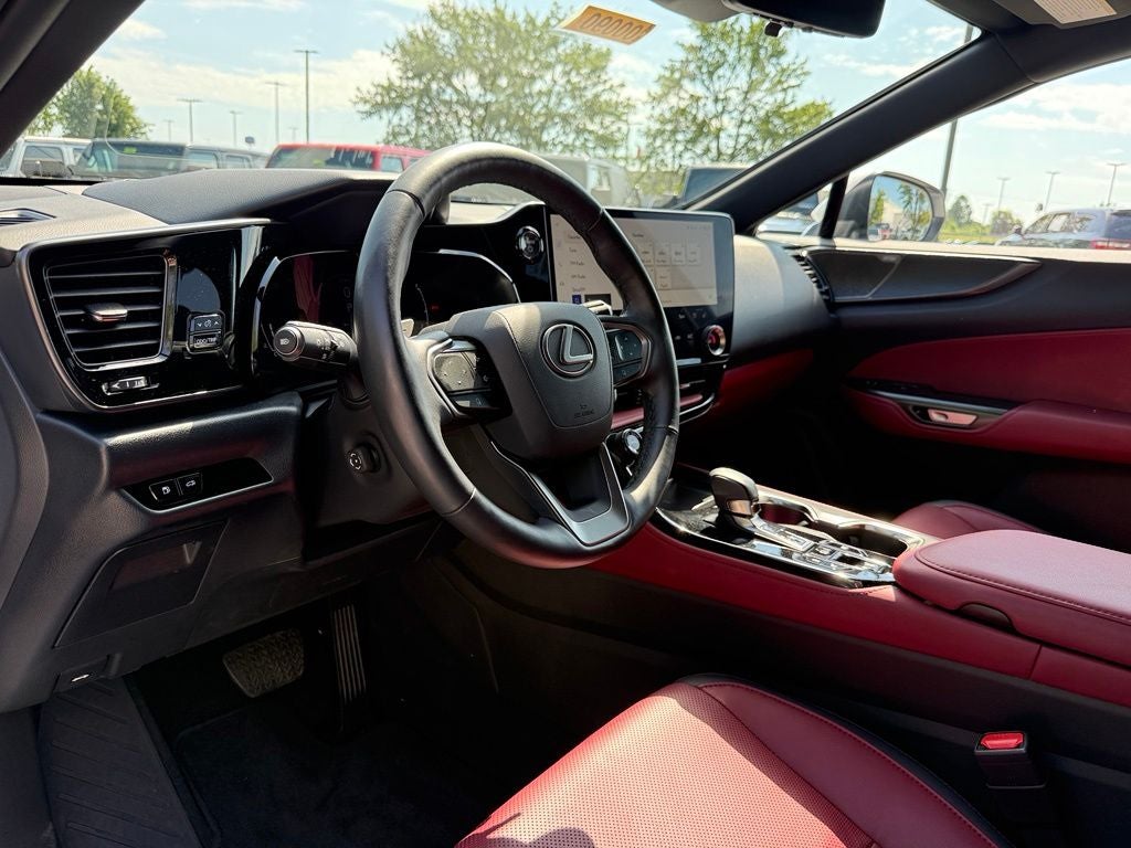 2025 Lexus NX 350h Luxury LIKE NEW!!