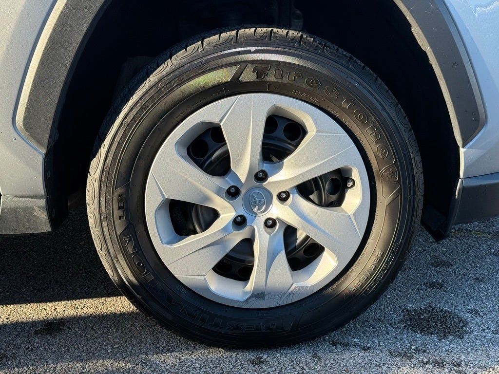 2024 Toyota RAV4 LE CLEAN CARFAX