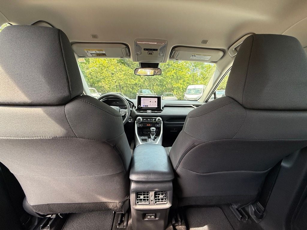 2024 Toyota RAV4 XLE - CLEAN CARFAX / ONE OWNER