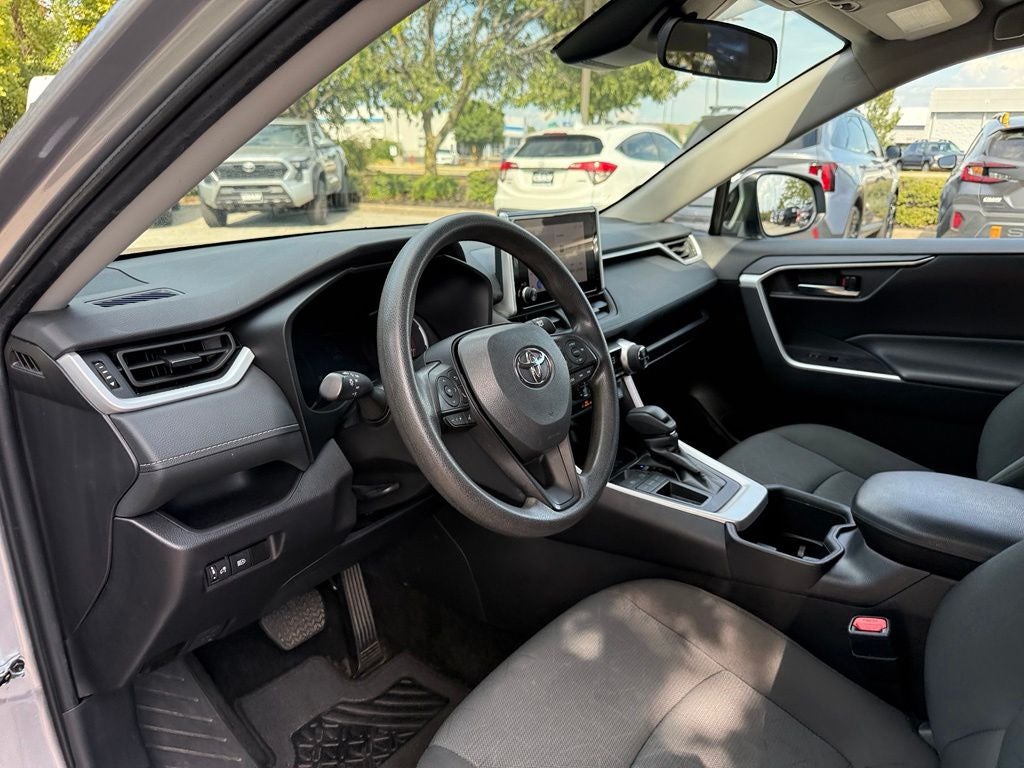 2024 Toyota RAV4 XLE - CLEAN CARFAX / ONE OWNER