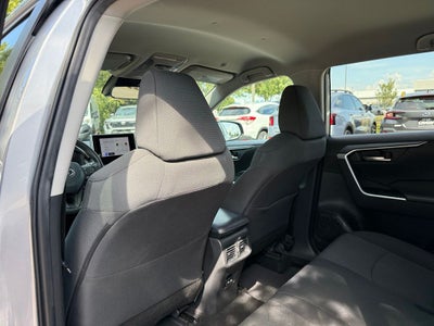 2024 Toyota RAV4 XLE - CLEAN CARFAX / ONE OWNER