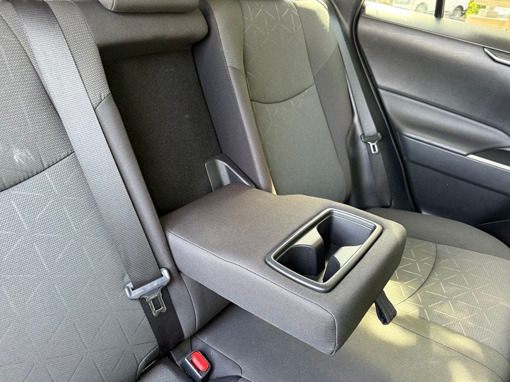2024 Toyota RAV4 XLE - CLEAN CARFAX / ONE OWNER