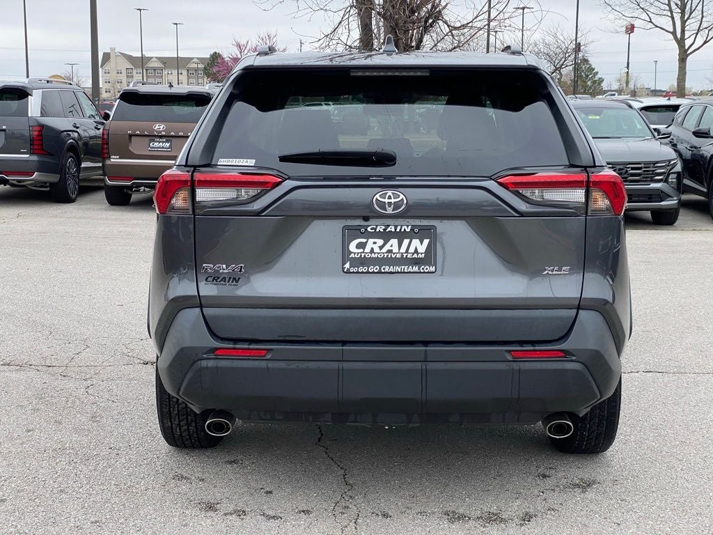 2021 Toyota RAV4 XLE