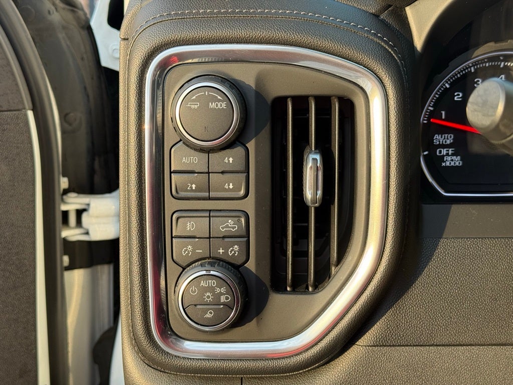 2021 Chevrolet Silverado 1500 RST HEAD TURNER