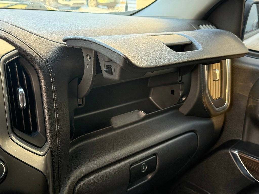 2021 Chevrolet Silverado 1500 RST HEAD TURNER