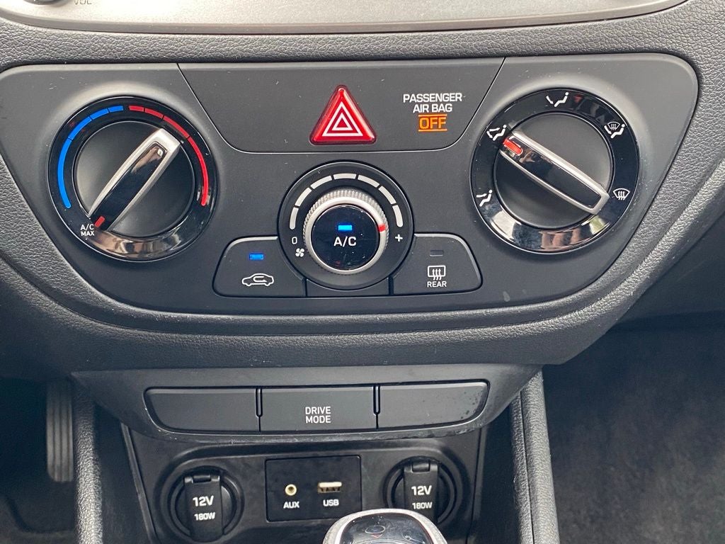 2019 Hyundai Accent SE