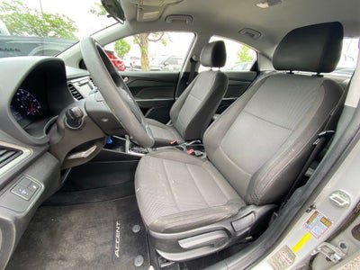 2019 Hyundai Accent SE
