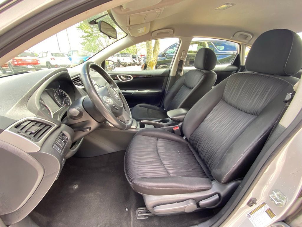 2019 Nissan Sentra SV CREAM PUFF