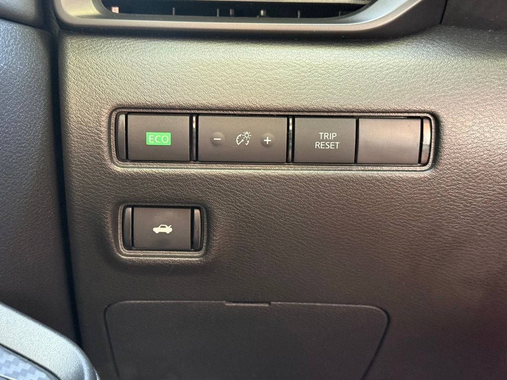 2022 Nissan Sentra S Illuminated entry