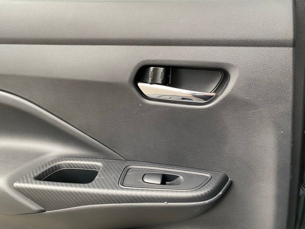 2024 Nissan Versa 1.6 SV