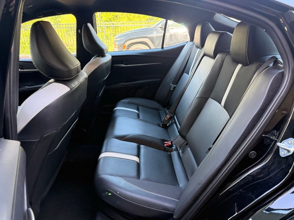 2025 Toyota Camry SE 1 OWNER CARFAX