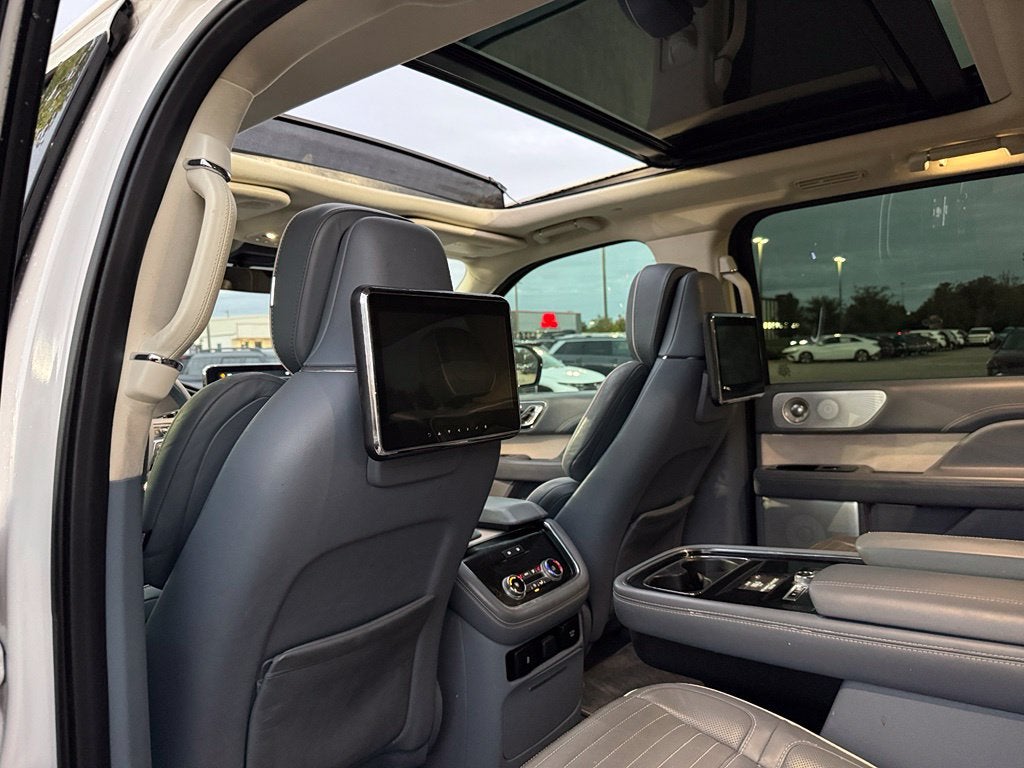 2019 Lincoln Navigator L Black Label - $103,555 MSRP / 4WD / PANORAMIC SUNROOF