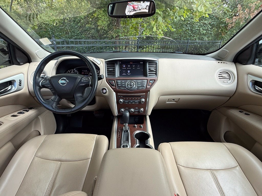 2017 Nissan Pathfinder Platinum - 4WD / DUAL SUNROOF / CLEAN CARFAX
