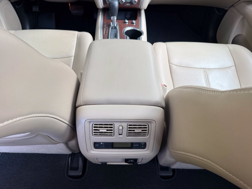 2017 Nissan Pathfinder Platinum - 4WD / DUAL SUNROOF / CLEAN CARFAX