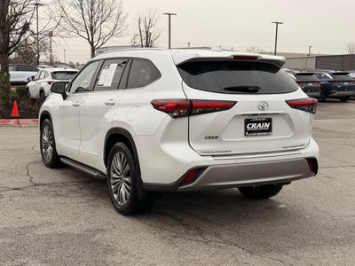 2022 Toyota Highlander Platinum