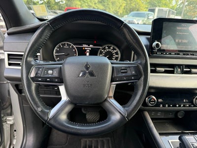 2022 Mitsubishi Outlander Black Edition