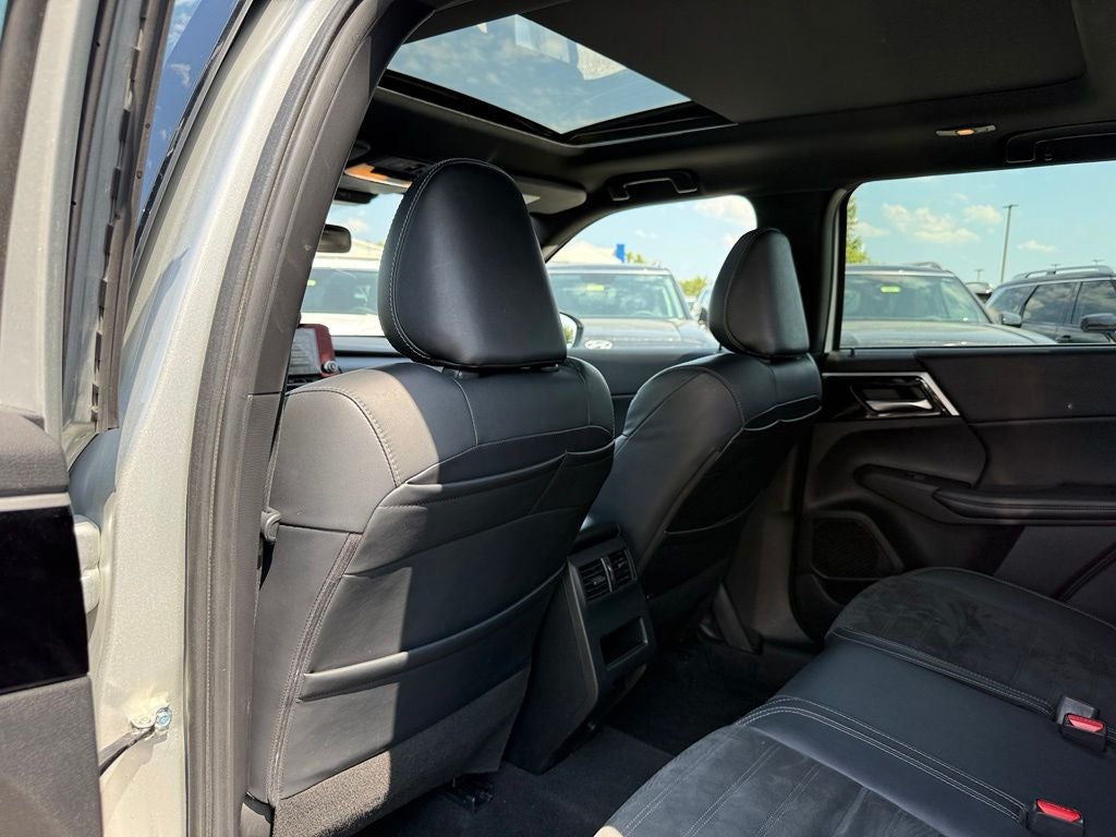 2022 Mitsubishi Outlander Black Edition - 4WD / SUNROOF / CLEAN CARFAX