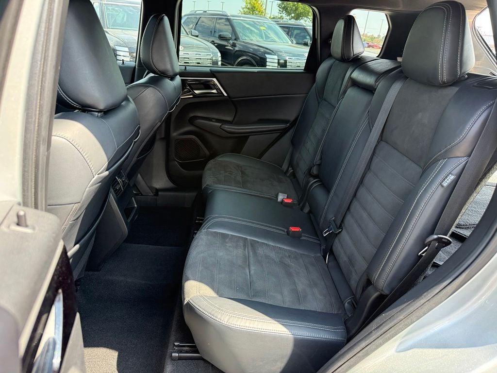 2022 Mitsubishi Outlander Black Edition - 4WD / SUNROOF / CLEAN CARFAX