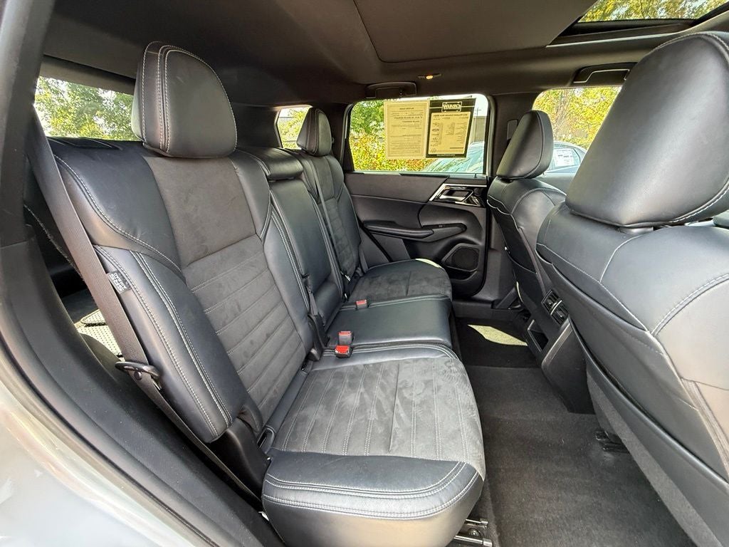 2022 Mitsubishi Outlander Black Edition - 4WD / SUNROOF / CLEAN CARFAX