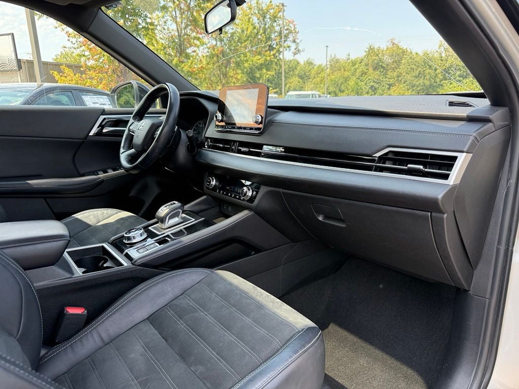 2022 Mitsubishi Outlander Black Edition - 4WD / SUNROOF / CLEAN CARFAX