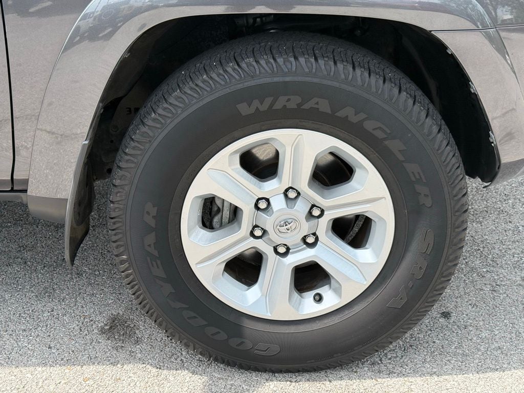 2023 Toyota 4Runner SR5