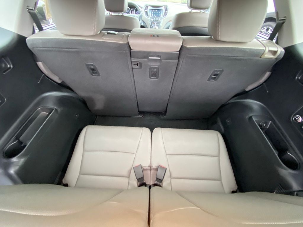 2017 Hyundai Santa Fe SE