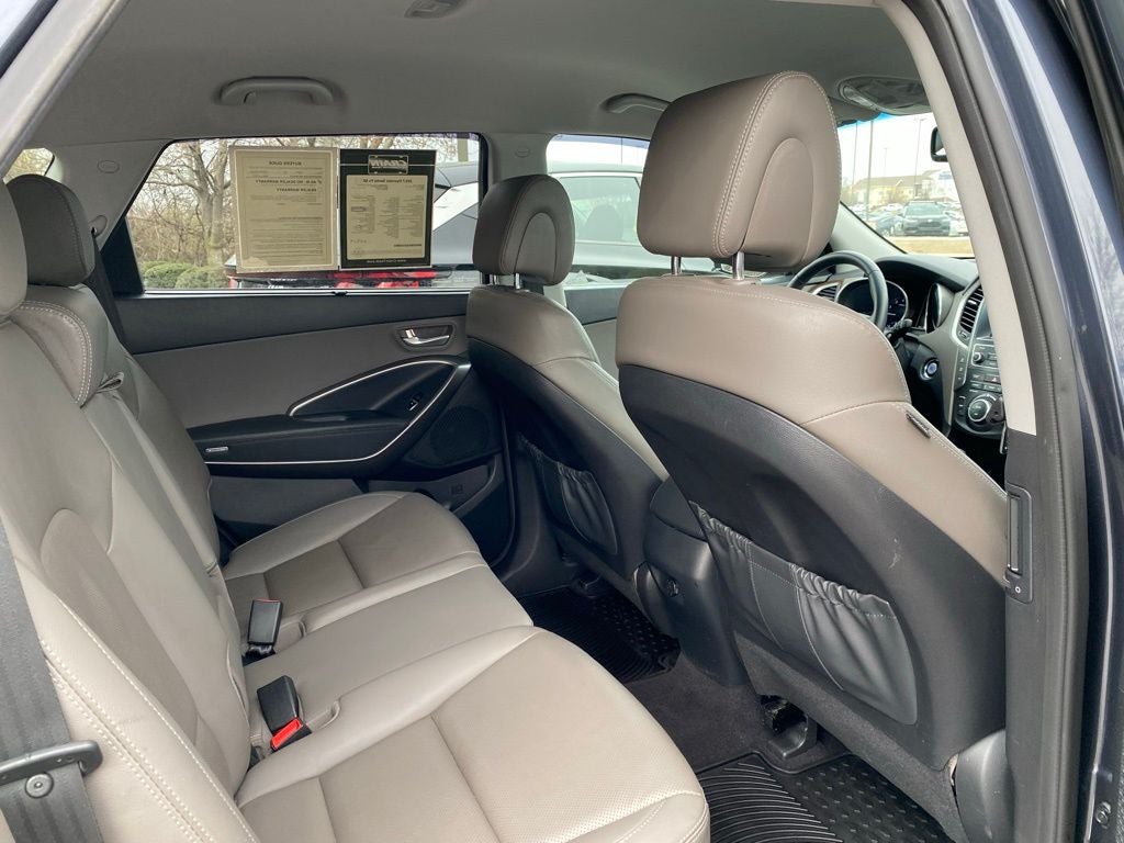 2017 Hyundai Santa Fe SE