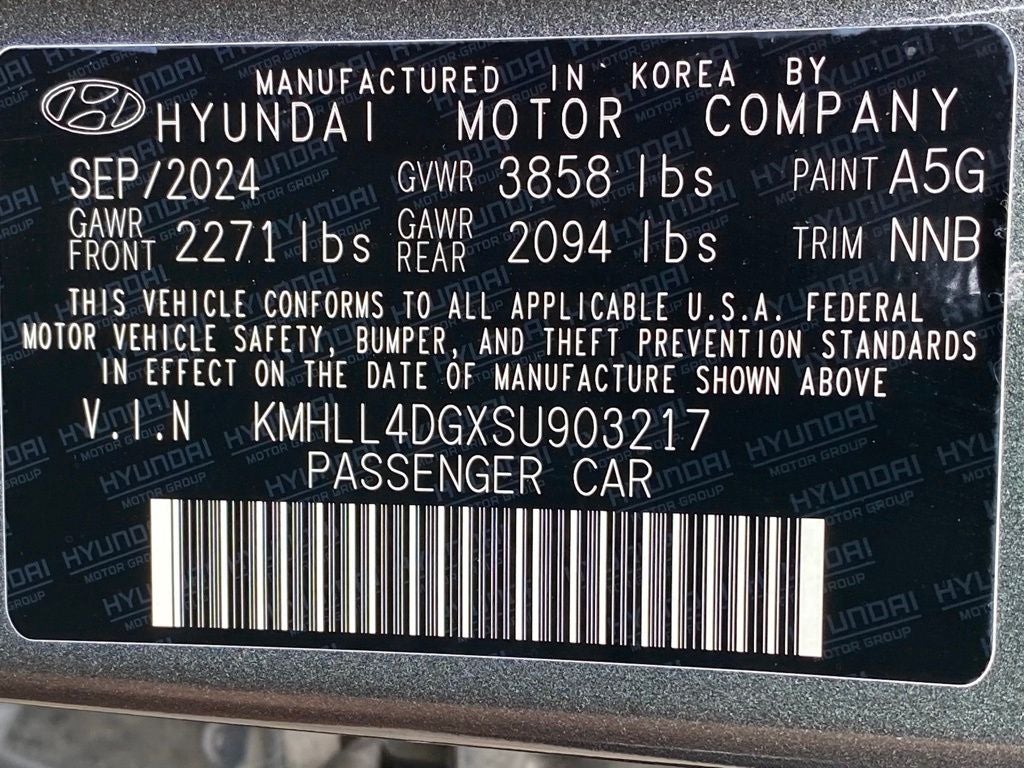 2025 Hyundai Elantra SE