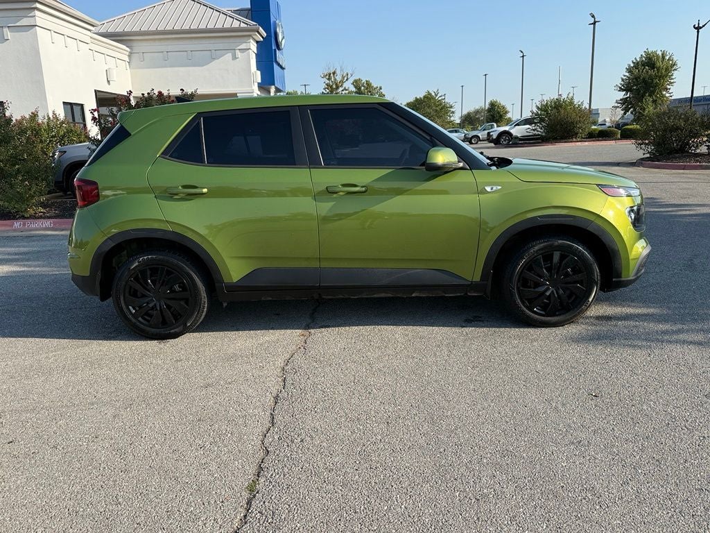 2020 Hyundai Venue SE