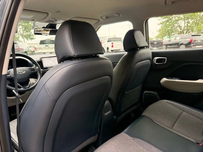 2023 Hyundai Venue Limited ONE OWNER CLEAN CARFAX