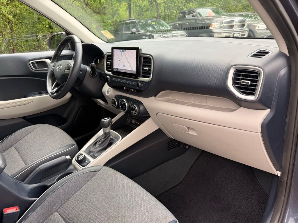 2023 Hyundai Venue Limited ONE OWNER CLEAN CARFAX