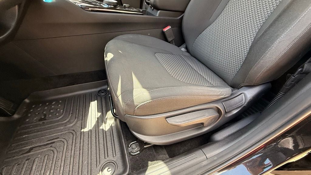 2023 Kia Sportage Hybrid LX LOW MILES