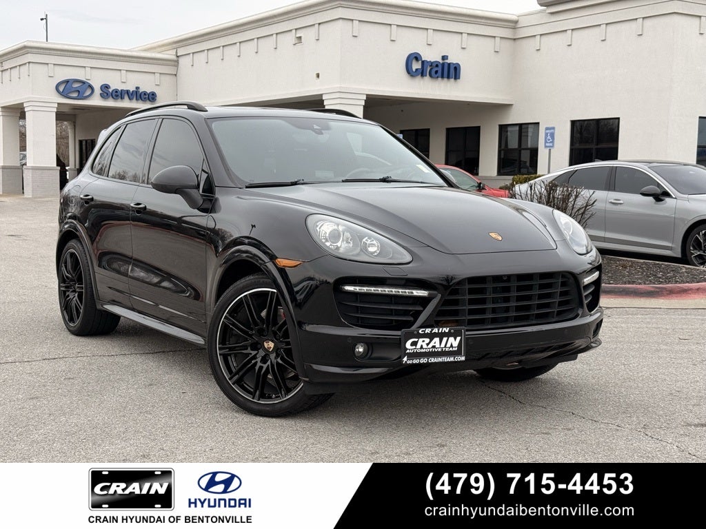 2014 Porsche Cayenne GTS CLEAN CAR FAX