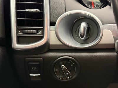 2014 Porsche Cayenne GTS CLEAN CAR FAX