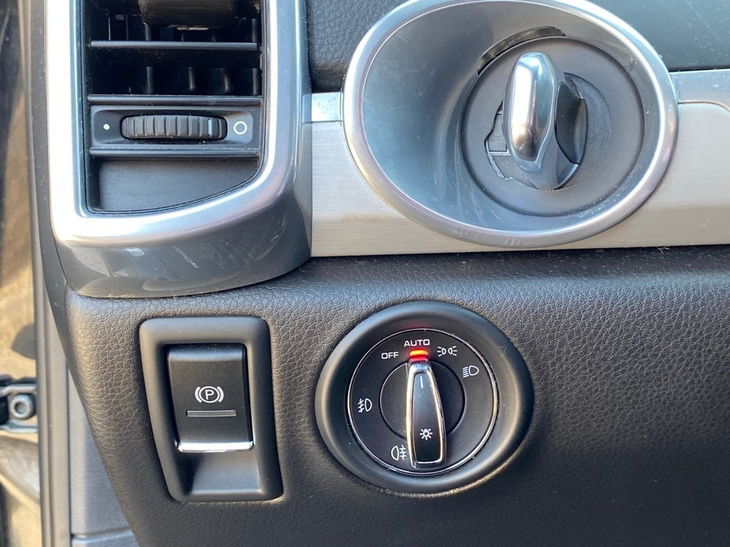 2014 Porsche Cayenne GTS CLEAN CAR FAX