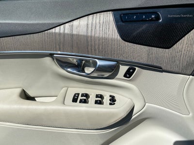 2023 Volvo XC90 Recharge Plug-In Hybrid T8 Plus Bright Theme 7 Passenger