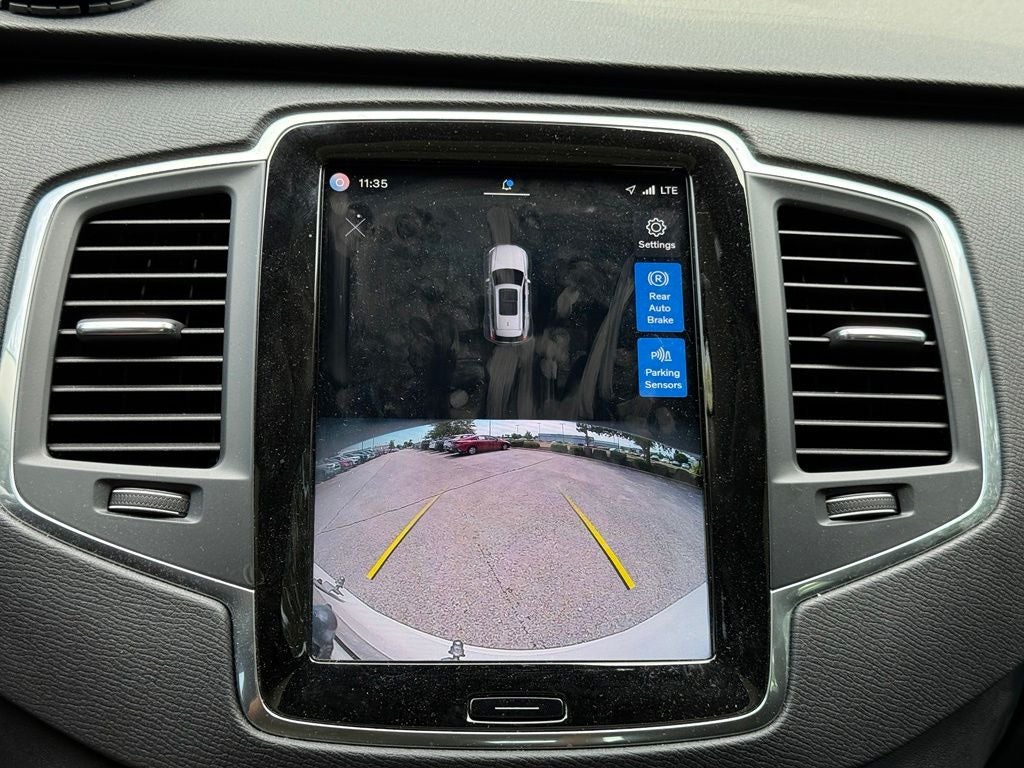 2023 Volvo XC90 B5 Core