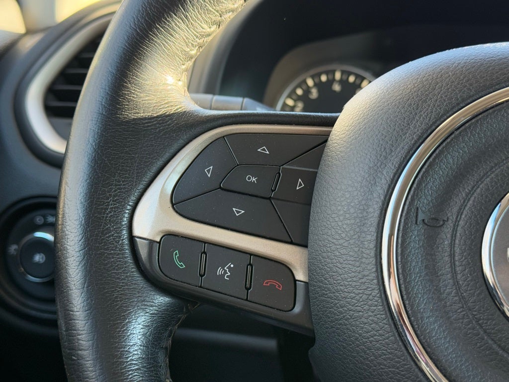 2017 Jeep Renegade Latitude SUPER CLEAN