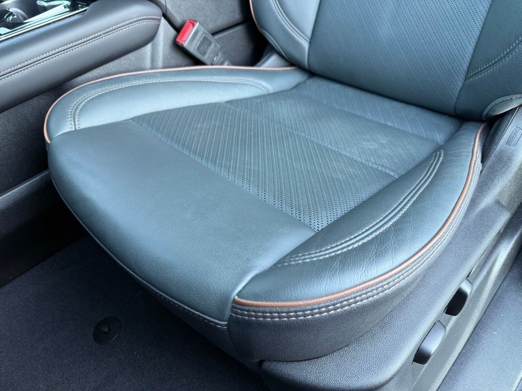 2025 GMC Yukon XL AT4 DVDS,COOLED HEATED,TECH PACK SEATS