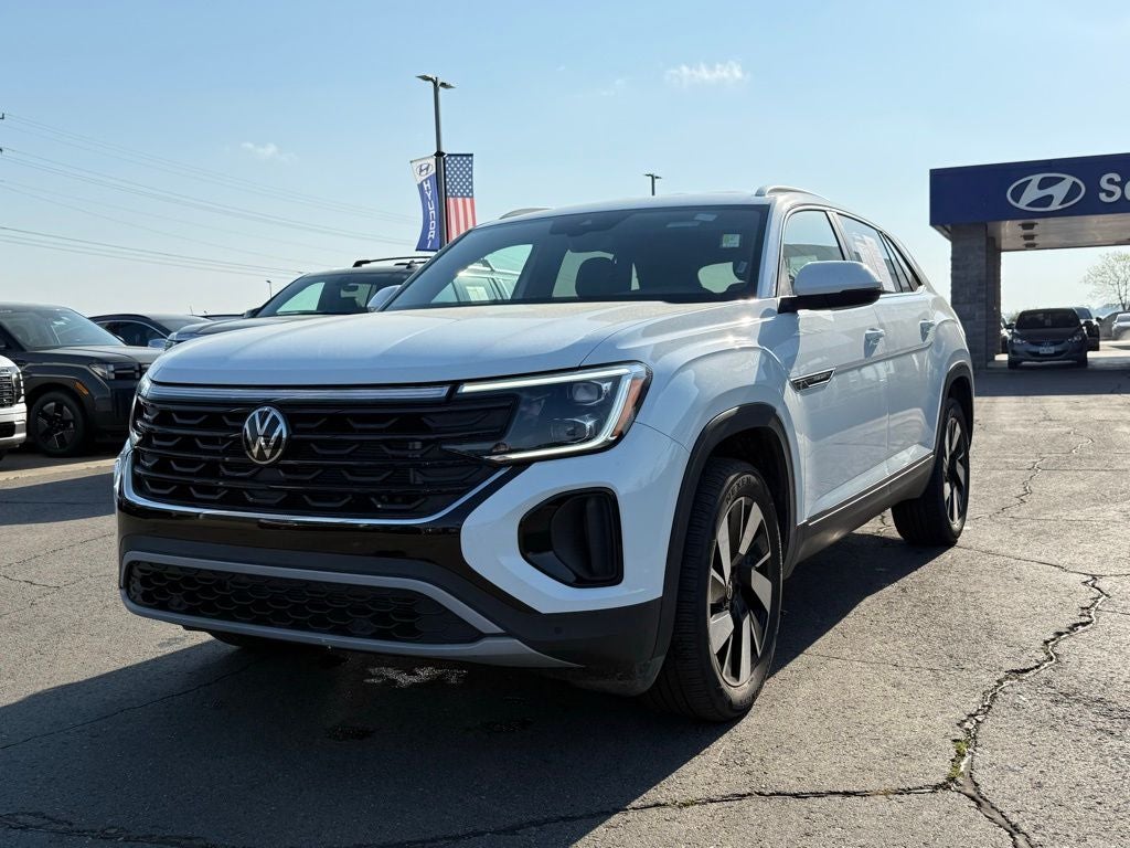 2025 Volkswagen Atlas Cross Sport 2.0T SE w/Technology