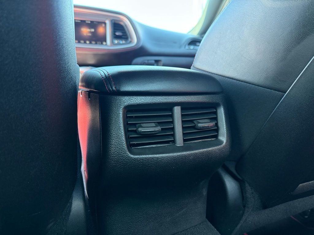 2021 Dodge Challenger R/T PERFORMANCE PACKAGE