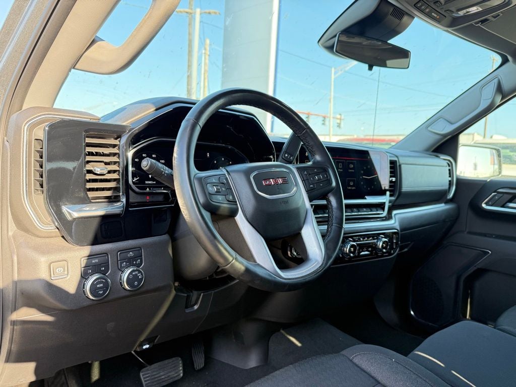 2025 GMC Sierra 1500 SLE