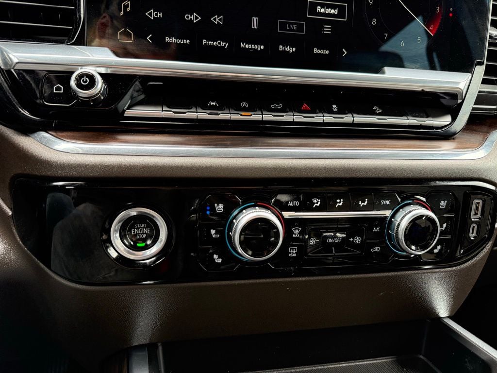 2023 GMC Sierra 1500 SLT Premium Package
