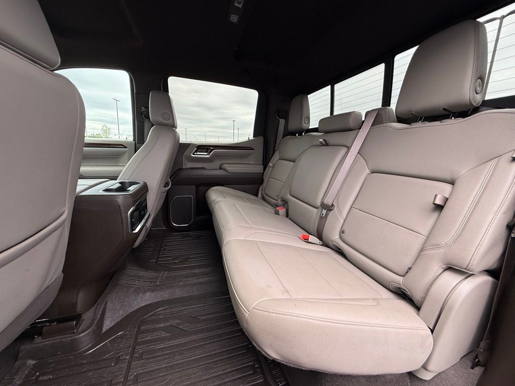 2023 GMC Sierra 1500 SLT Premium Package
