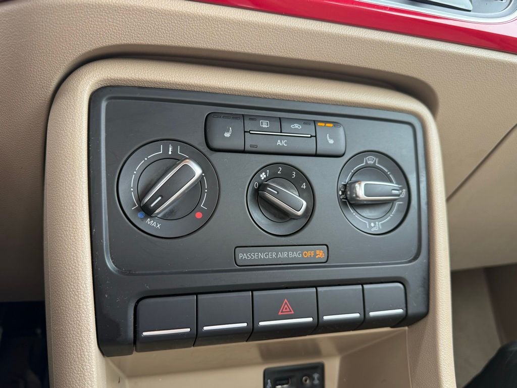 2016 Volkswagen Beetle 1.8T SE